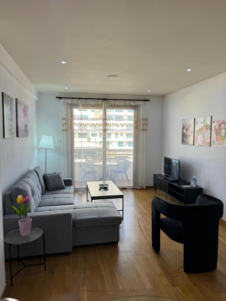 Ithaki Phinikoudes Apartment No. 205 Larnaca Ngoại thất bức ảnh