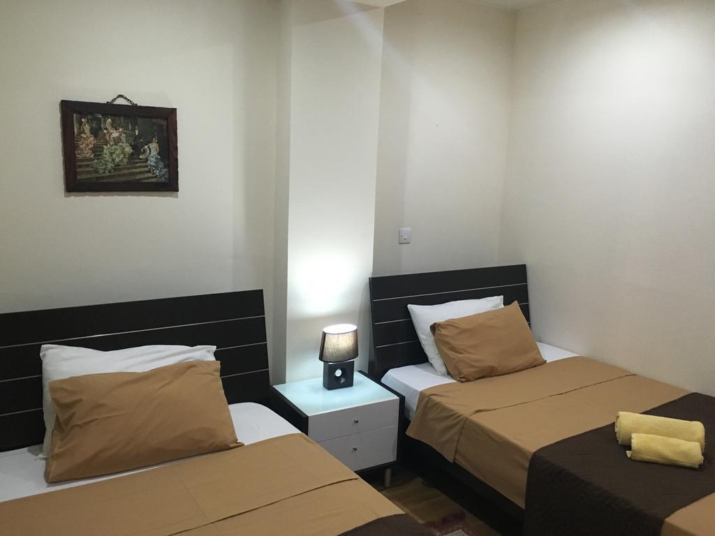 Ithaki Phinikoudes Apartment No. 205 Larnaca Ngoại thất bức ảnh